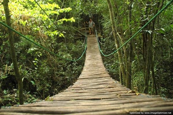 Hanging Bridge YucaYena Rio Chavon